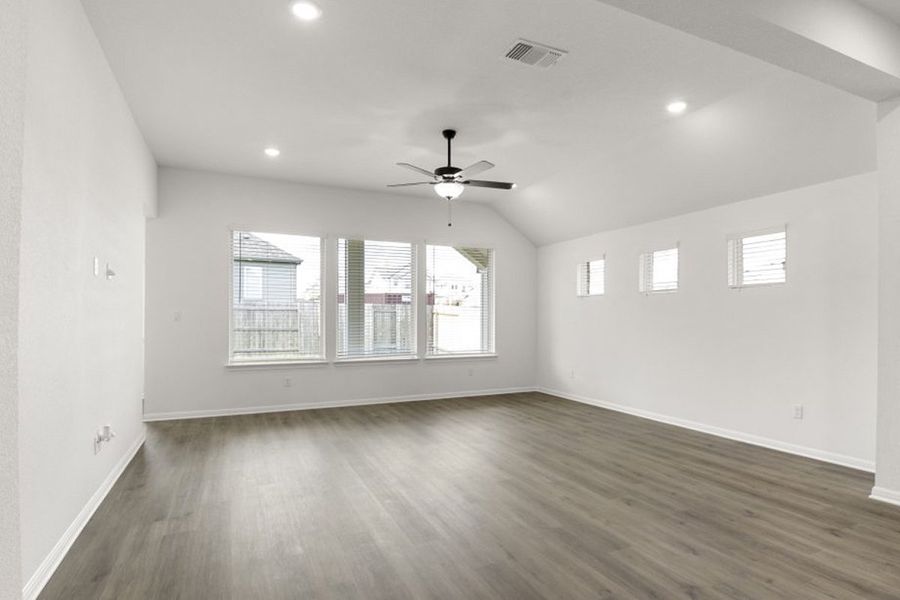 Representative unfurnished interior of a home built from the Kelley by Pacesetter Homes in Crosswinds, Kyle (Image 16). Representative unfurnished interior of a home built from the Kelley by Pacesetter Homes in Crosswinds, Kyle (Image 16).