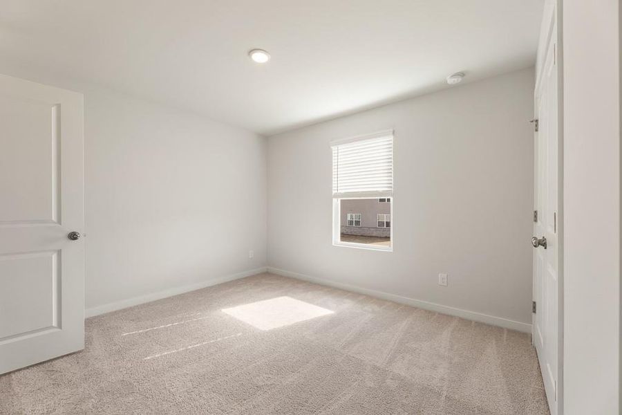 Spacious, unfurnished interior of a new home in Parkview Estates, South Fulton (Image 20).