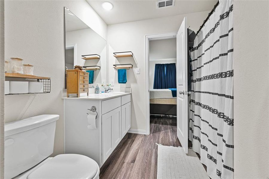 Furnished interior view inside a new home in , Mabank (Image 4).