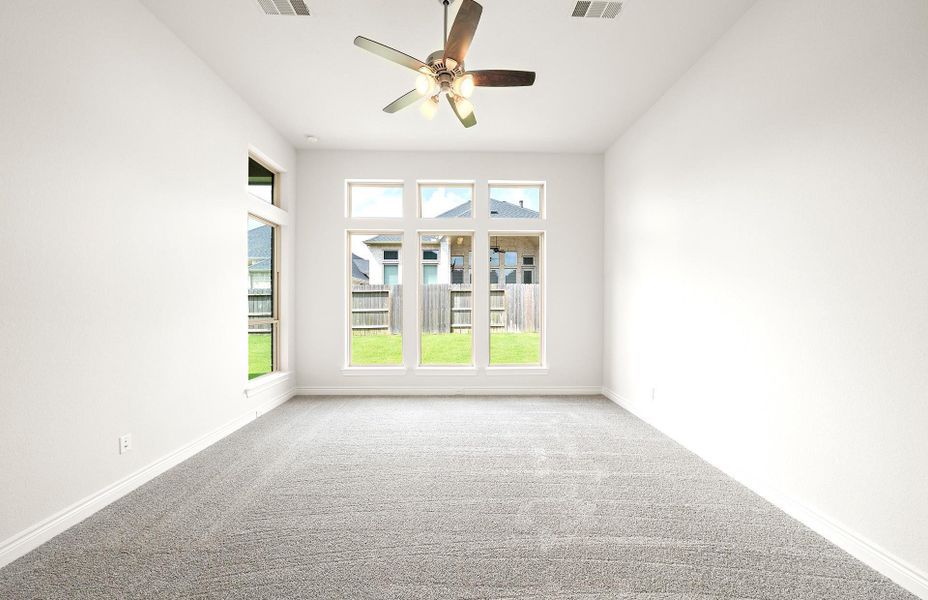 Spacious, unfurnished interior of a new home in Audubon 60', Magnolia (Image 24).