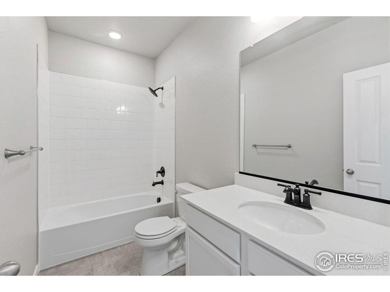 Furnished interior view inside a new home in Cordovan, Longmont (Image 6).
