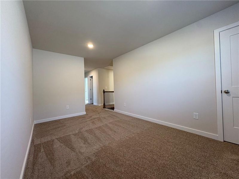 Spacious, unfurnished interior of a new home in Southern Hills, McDonough (Image 23).