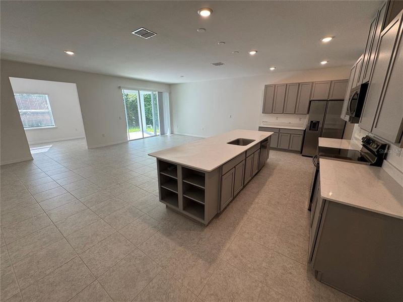 Image 23 of a home in North Port. Image 23 of a home in North Port.