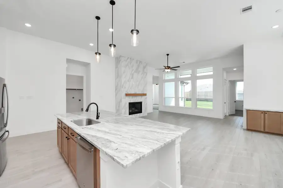 Furnished interior view inside a new home in Beacon Point, Texas City (Image 11).
