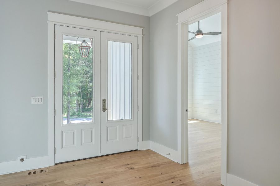 Spacious, unfurnished interior of a new home in , Mount Pleasant (Image 25).