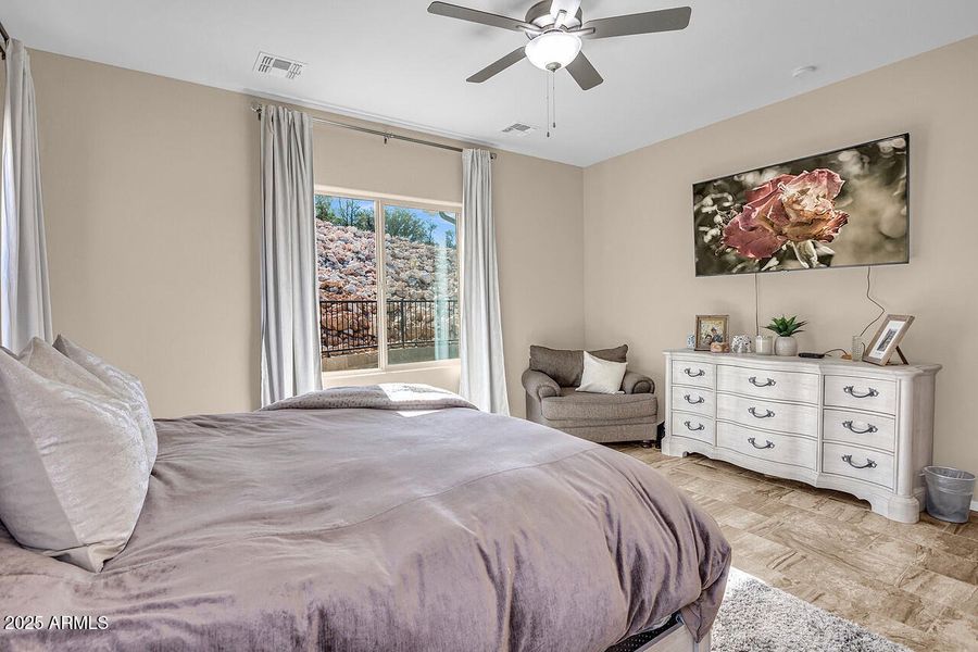 HK5A0567-1280 HK5A0567-1280