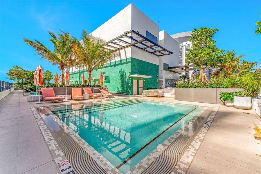 Community amenities in , Miami (Image 35).