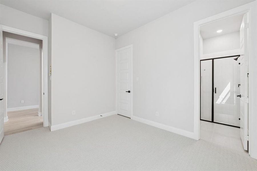 Spacious, unfurnished interior of a new home in Painted Tree - Classic Series, McKinney (Image 25). Spacious, unfurnished interior of a new home in Painted Tree - Classic Series, McKinney (Image 25).