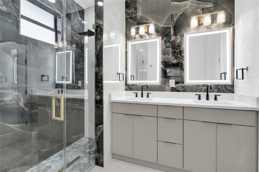 Furnished interior view inside a new home in , Lehigh Acres (Image 14).