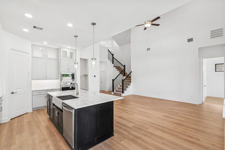 Furnished interior view inside a new home in Kresston, Magnolia (Image 13). Furnished interior view inside a new home in Kresston, Magnolia (Image 13).