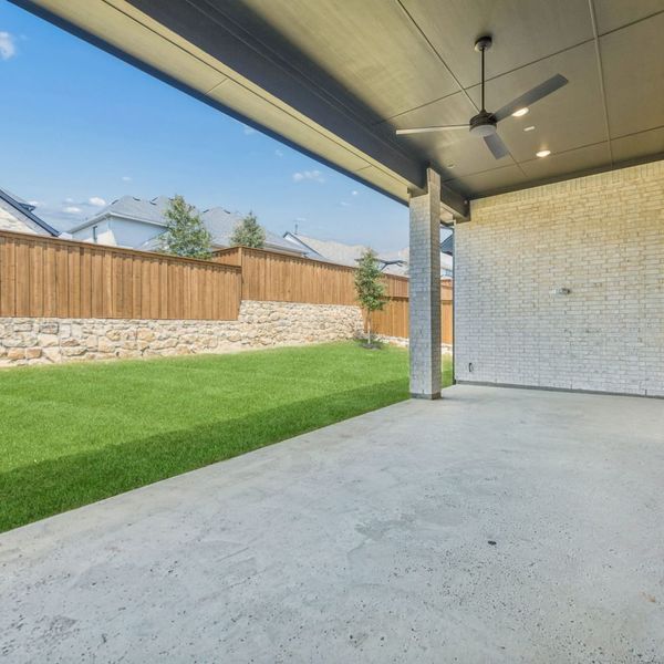 Exterior details and patio area of a home in StarView, Prosper (Image 29).