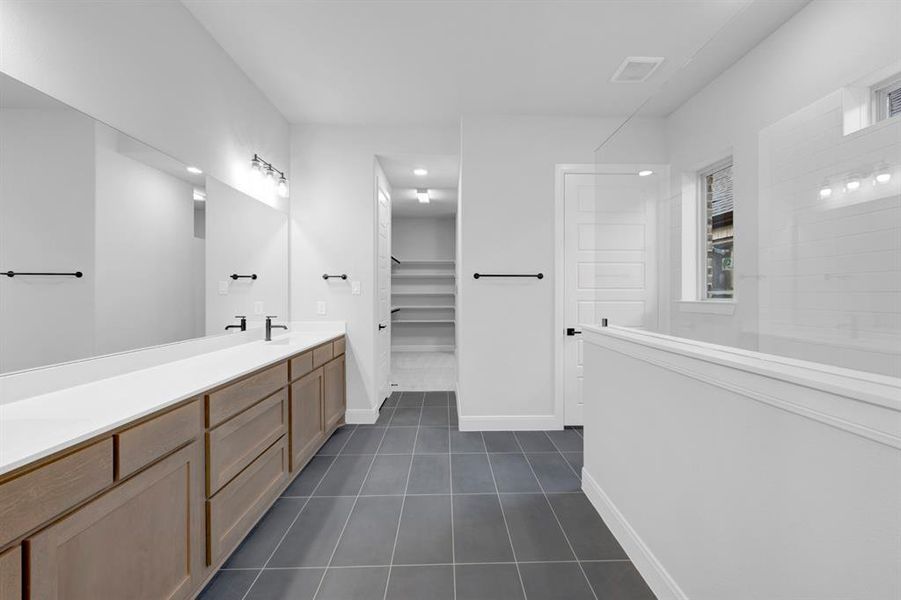 Furnished interior view inside a new home in Elements at Viridian - Traditional Series, Arlington (Image 14).