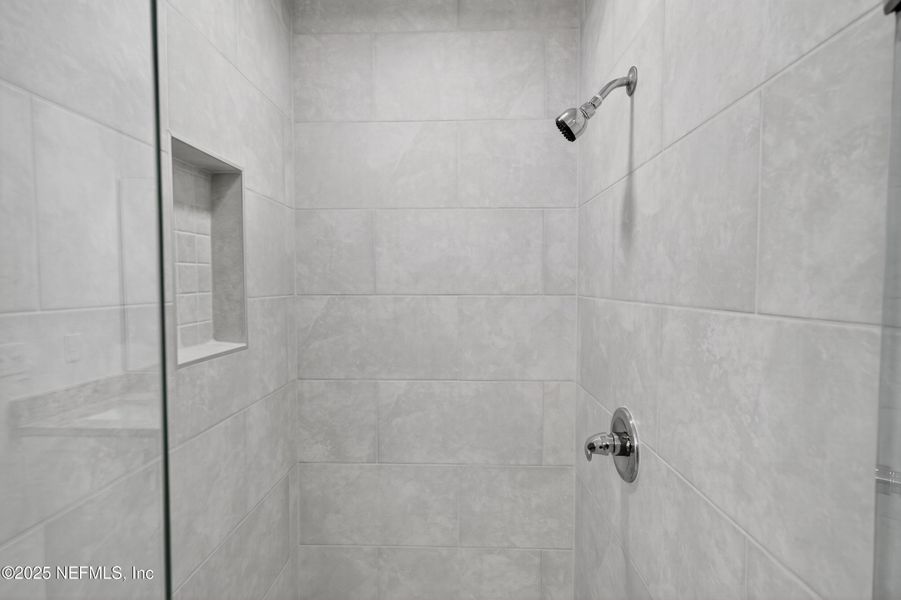 Close-up of interior finishes inside a home in , Jacksonville (Image 20). Close-up of interior finishes inside a home in , Jacksonville (Image 20).