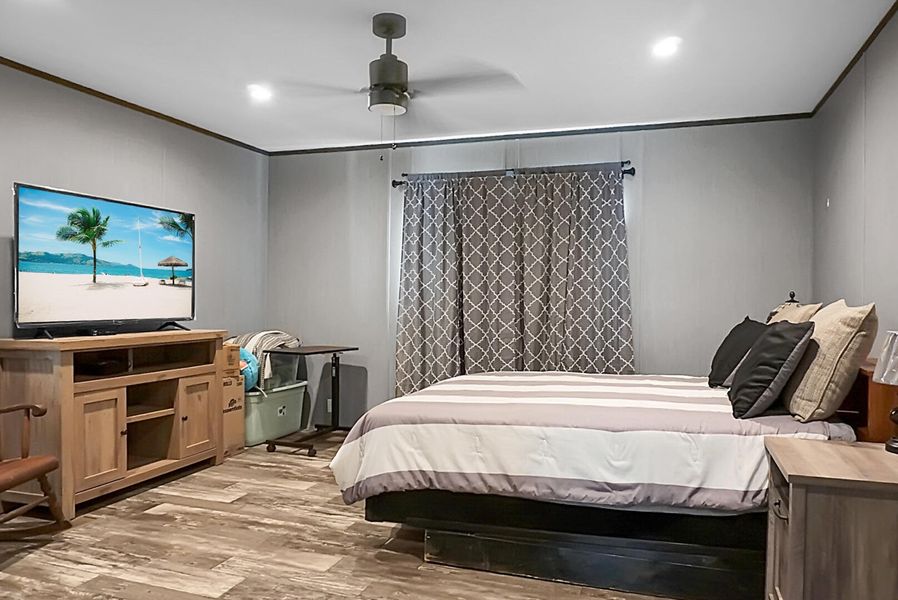 Furnished interior view inside a new home in , Bonneau (Image 44).