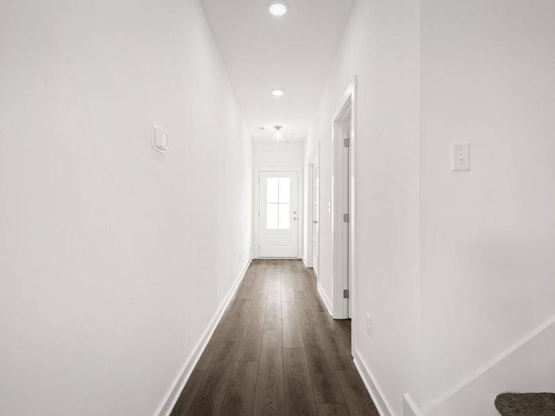 Spacious, unfurnished interior of a new home in Calista Farms, White House (Image 16).