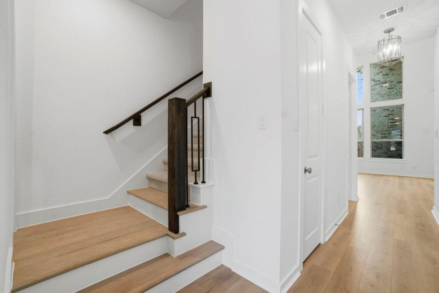 Spacious, unfurnished interior of a new home in Woodforest, Montgomery (Image 21).