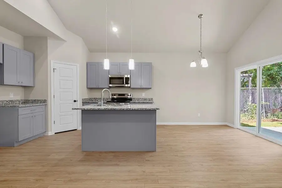 Furnished interior view inside a new home in , Fort Worth (Image 4).