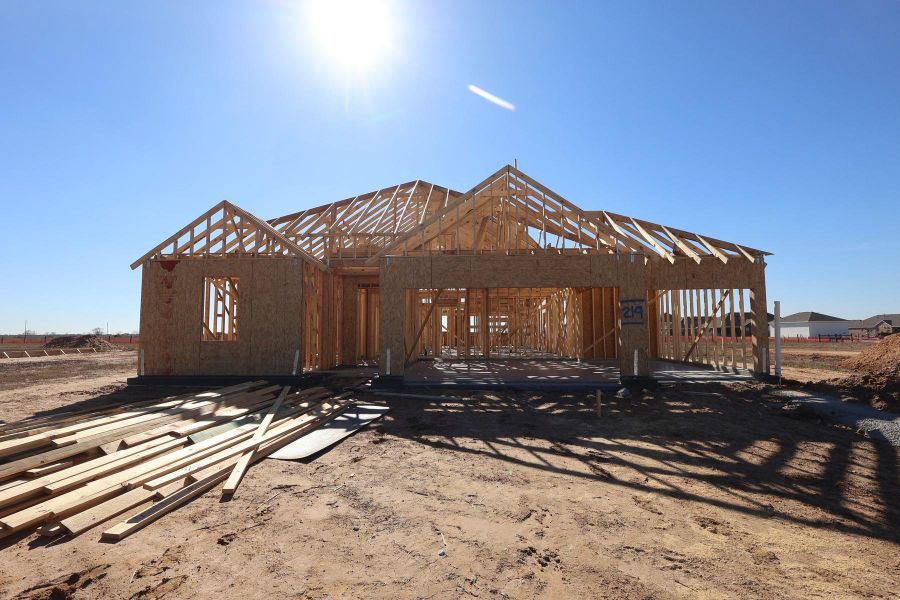 One-story home with 3 bedrooms, 2.5 baths, and 3 car garage