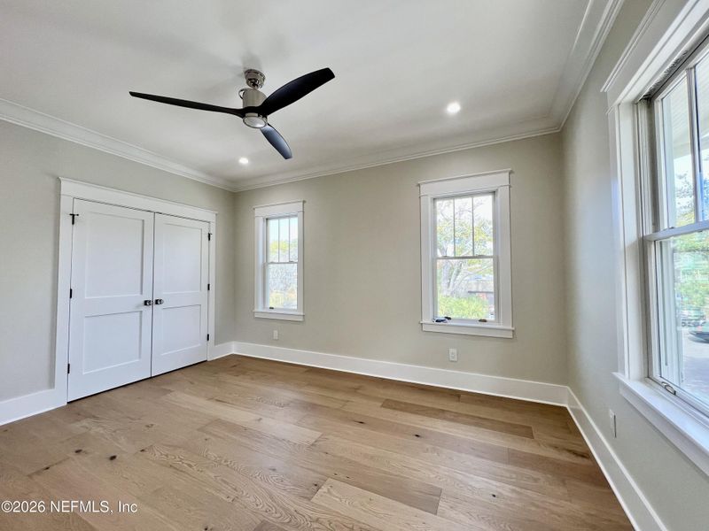 Spacious, unfurnished interior of a new home in , Jacksonville (Image 86).