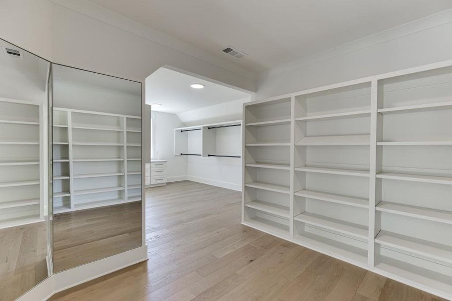 Spacious, unfurnished interior of a new home in , Buford (Image 41).