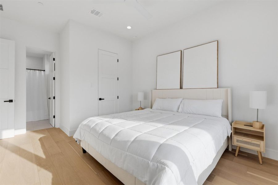 Furnished interior view inside a new home in , Bellaire (Image 42).