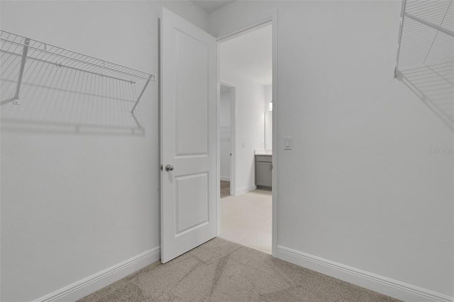 Spacious, unfurnished interior of a new home in Reserve at Hammock Oaks, Lady Lake (Image 26).