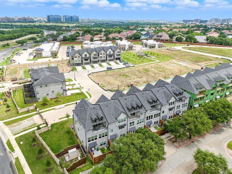 Your dream home is waiting in Linkside Las Colinas! Your dream home is waiting in Linkside Las Colinas!
