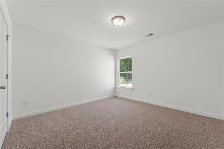 Spacious, unfurnished interior of a new home in Ellington Farms, Statham (Image 35).