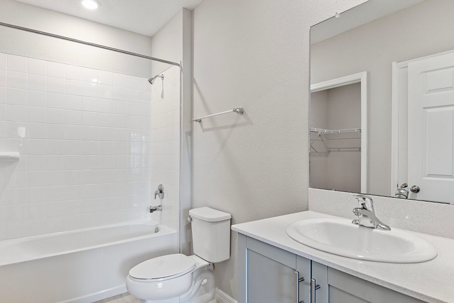 Furnished interior view inside a new home in Pasadena Ridge, Dade City (Image 7).