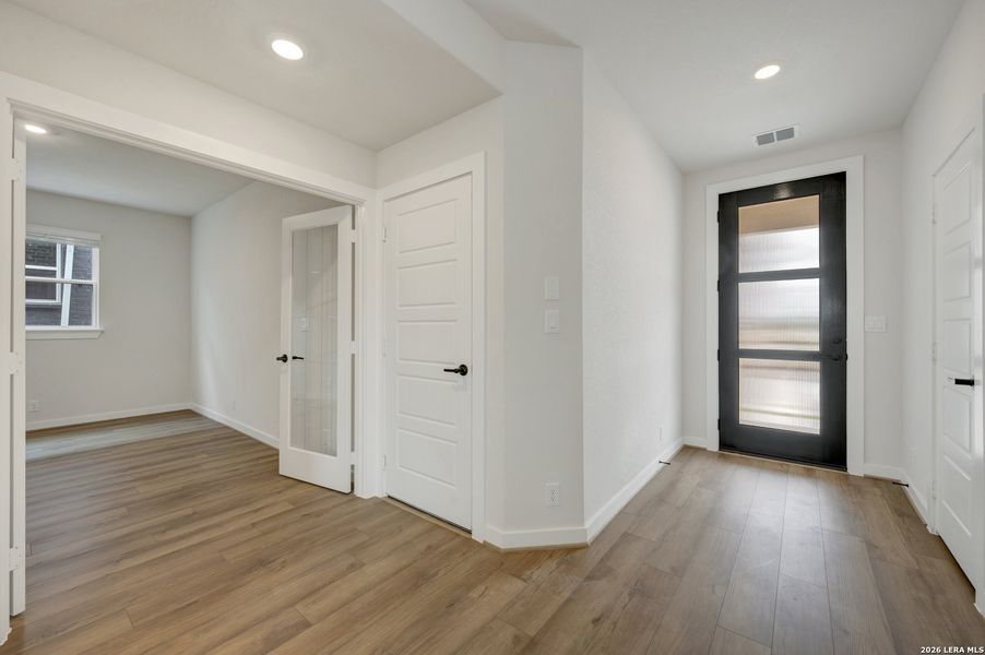 Spacious, unfurnished interior of a new home in Mayfair - Select Garden Series, New Braunfels (Image 22).