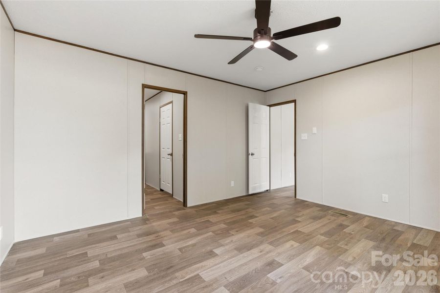 Spacious, unfurnished interior of a new home in , Lincolnton (Image 33).
