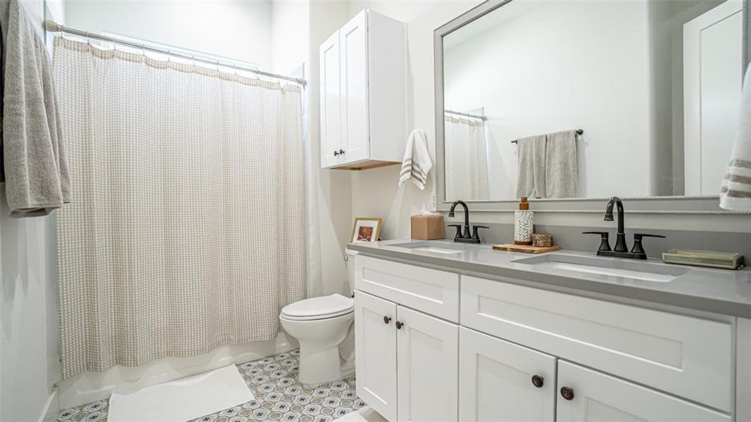 Furnished interior view inside a new home in , Glen Rose (Image 22). Furnished interior view inside a new home in , Glen Rose (Image 22).