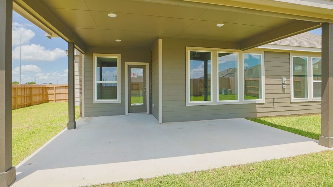 Furnished interior view inside a new home in Azalea, Pattison (Image 24).