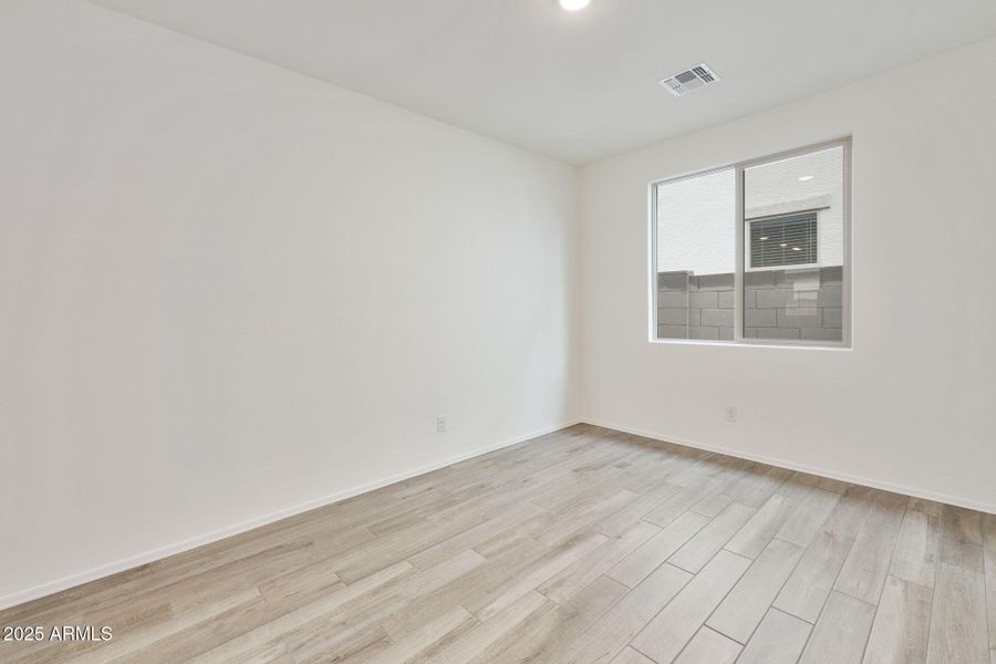 DINING ROOM DINING ROOM