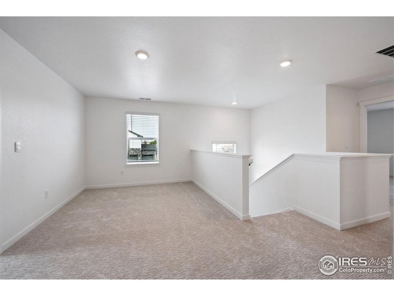 Spacious, unfurnished interior of a new home in Hansen Farm, Fort Collins (Image 35).
