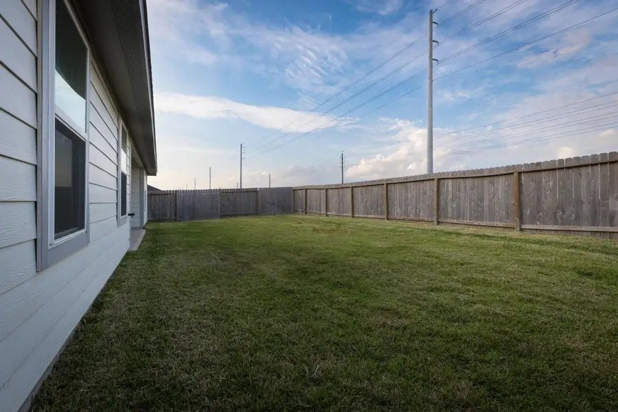 Exterior details and patio area of a home in , Fulshear (Image 25).