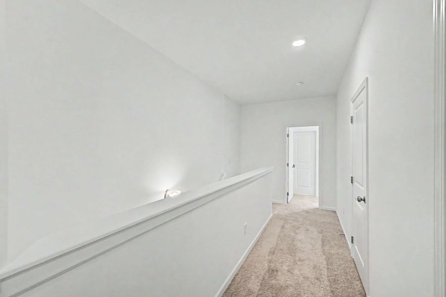 Spacious, unfurnished interior of a new home in Ironhorse, Dickson (Image 32).