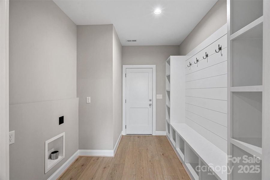 Spacious, unfurnished interior of a new home in , Harmony (Image 17).