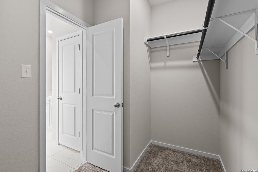 Spacious, unfurnished interior of a new home in Summerlin, San Antonio (Image 28).