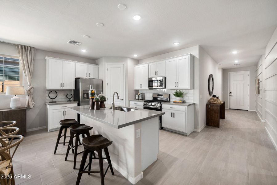 07-22808-E-Round-Up-Way-7 07-22808-E-Round-Up-Way-7