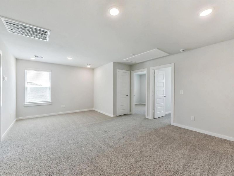 Spacious, unfurnished interior of a new home in Windmill Estates, Magnolia (Image 40).