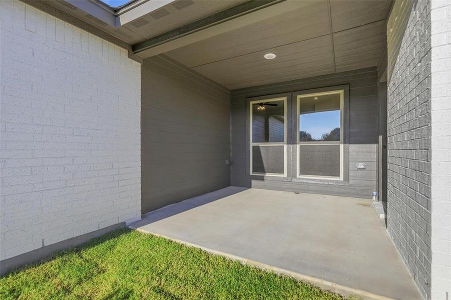 Exterior details and patio area of a home in Stoneview, Glen Rose (Image 23). Exterior details and patio area of a home in Stoneview, Glen Rose (Image 23).