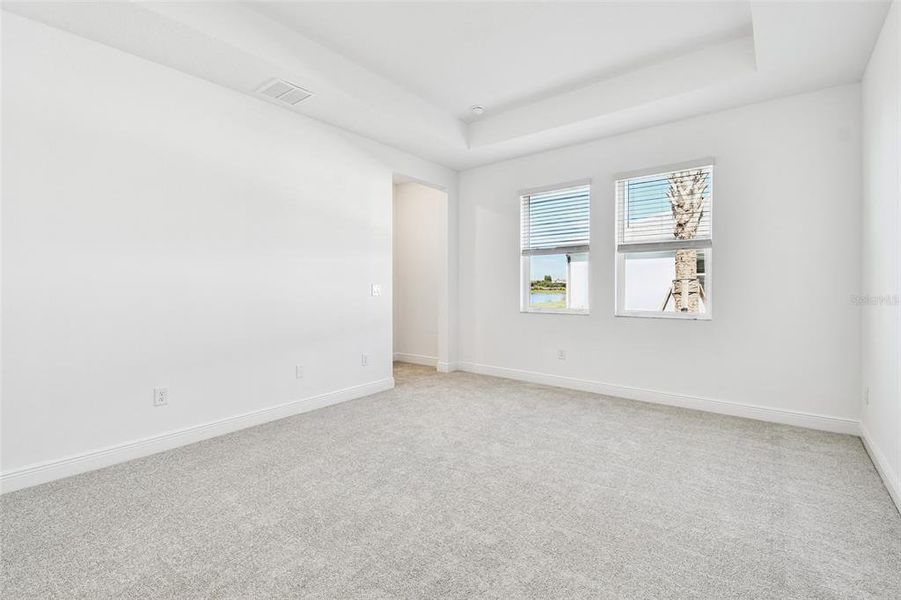 Spacious, unfurnished interior of a new home in Sweetwater at Lakewood Ranch, Lakewood Ranch (Image 27).