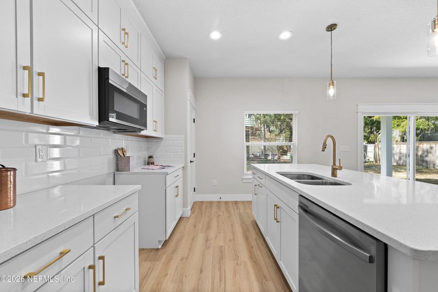 Furnished interior view inside a new home in , Jacksonville (Image 35).