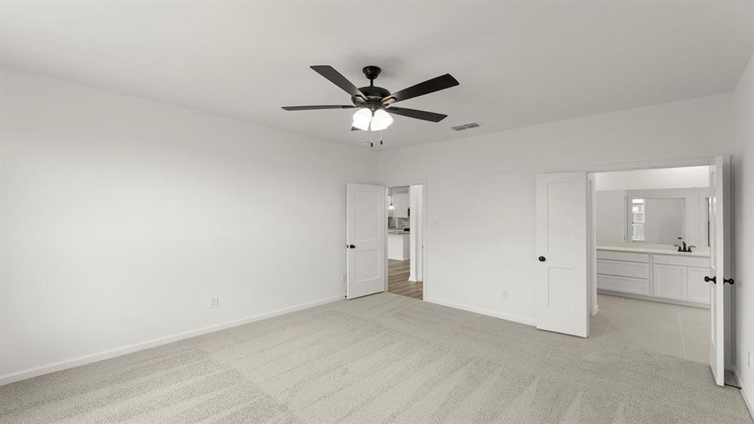Spacious, unfurnished interior of a new home in Waterscape, Royse City (Image 20). Spacious, unfurnished interior of a new home in Waterscape, Royse City (Image 20).