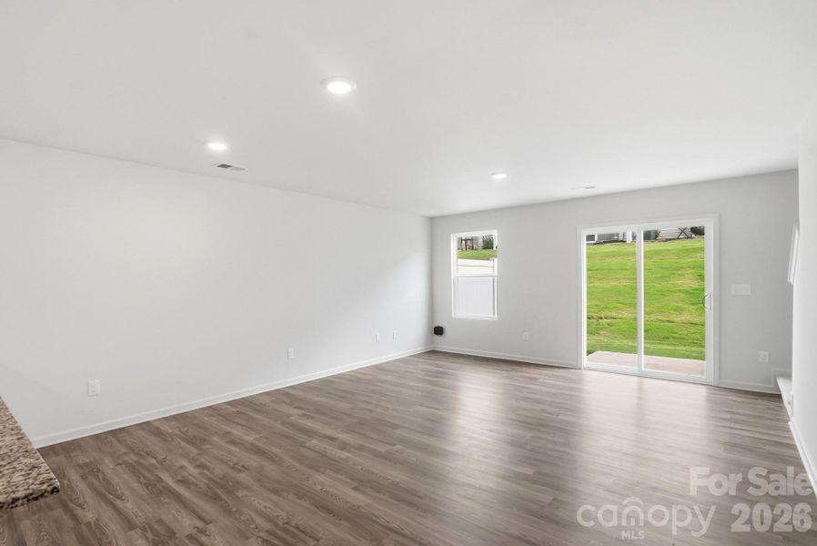 Spacious, unfurnished interior of a new home in Trivium, Newton (Image 24).