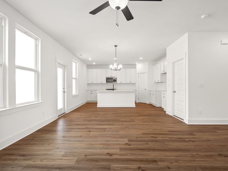 Spacious, unfurnished interior of a new home in Woods Crossing, Gallatin (Image 28).