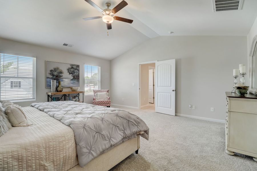 Representative furnished interior of a home built from the Devonshire ll by Great Southern Homes in Lynbrook, Boiling Springs (Image 19).