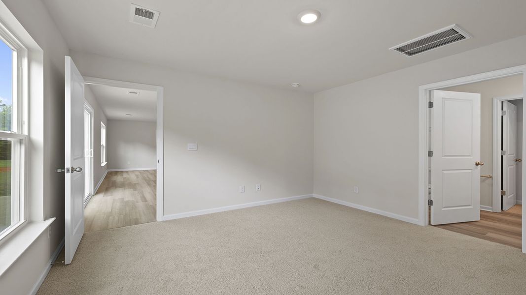 Spacious, unfurnished interior of a new home in Bentley Park, Greenwood (Image 27). Spacious, unfurnished interior of a new home in Bentley Park, Greenwood (Image 27).