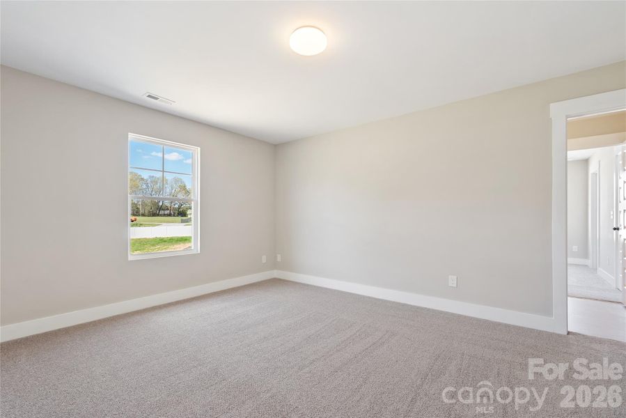 Spacious, unfurnished interior of a new home in , Stanfield (Image 16).